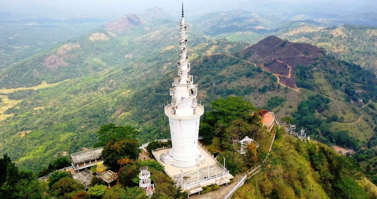 ambuluwawa-tower-sri-lanka